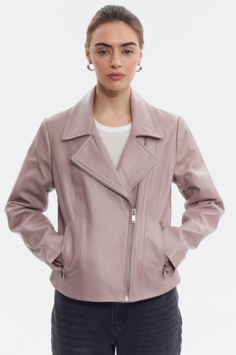 косуха из натуральной кожи от бренда снежная королева вид слева