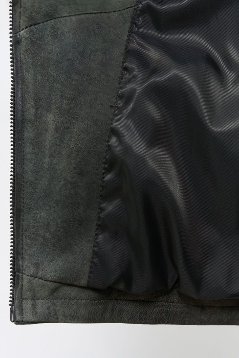 косуха из натуральной кожи от бренда снежная королева вид слева