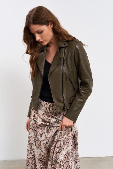 косуха из натуральной кожи по цене 8760 руб вид справа