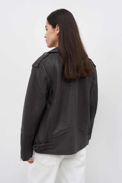 косуха из натуральной кожи по цене 10230 руб вид справа