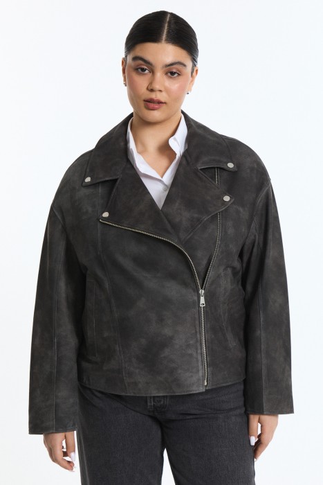 косуха из натуральной замши от бренда снежная королева вид слева