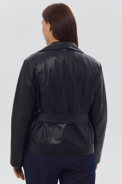 кожаная косуха с поясом по цене 24850 руб вид справа