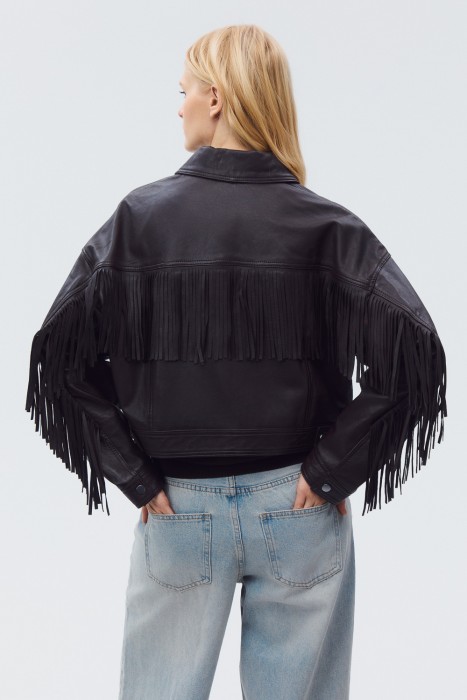 кожаная куртка с бахромой по цене 14770 руб вид справа