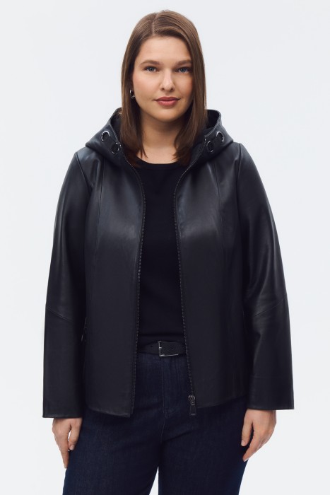 кожаная куртка с капюшоном от бренда снежная королева вид слева