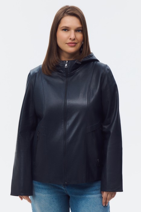 кожаная куртка с капюшоном от бренда снежная королева вид слева