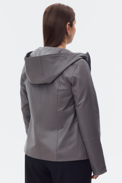 кожаная куртка с капюшоном из россии вид сбоку