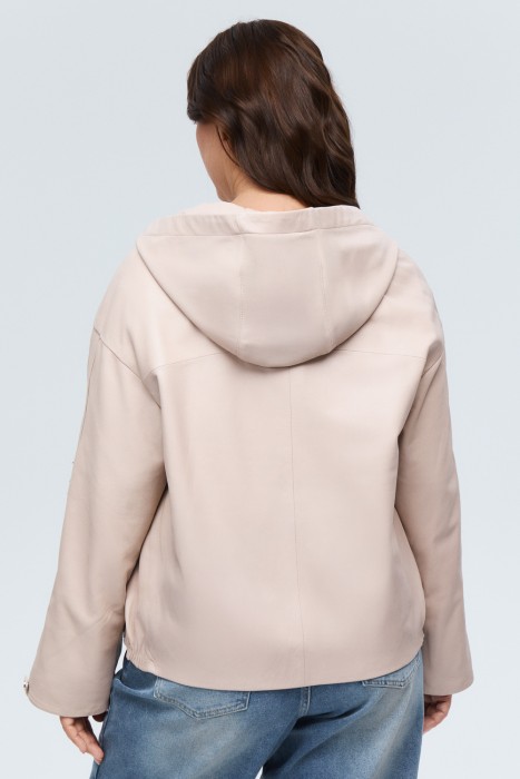 кожаная куртка с капюшоном по цене 24850 руб вид справа