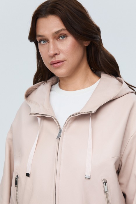 кожаная куртка с капюшоном из россии вид сбоку