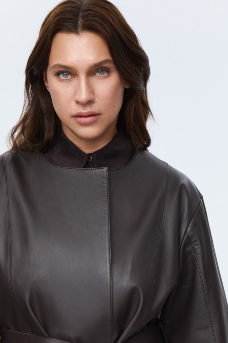 кожаная куртка с поясом из россии вид сбоку