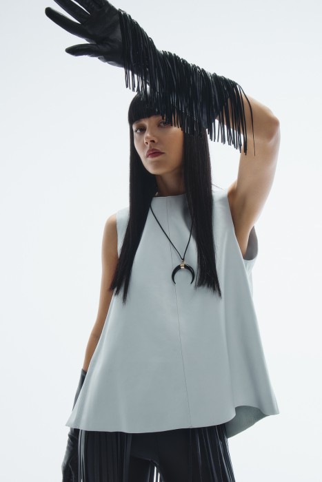 кожаный топ с открытой спиной 816565003 фотография