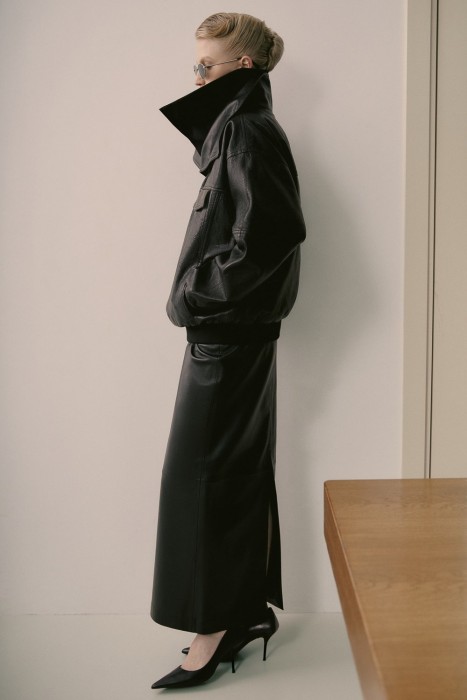 куртка-анорак из натуральной кожи из россии вид сбоку