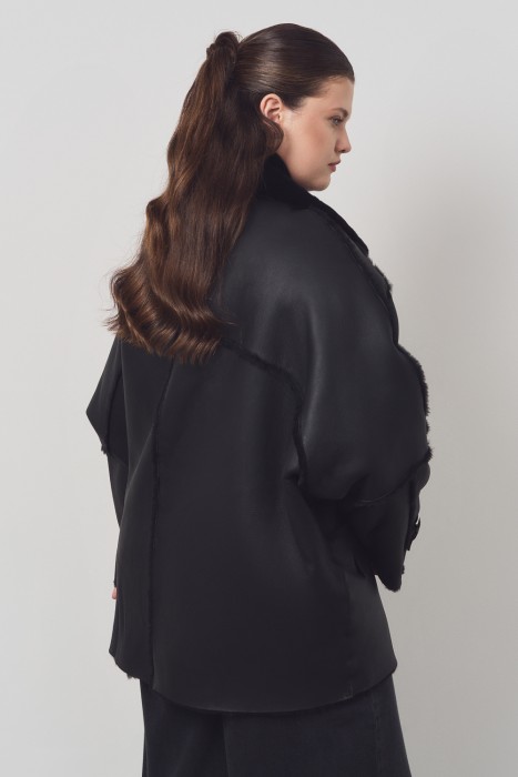 куртка-дубленка из овчины из россии вид сбоку