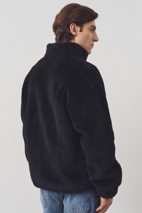 куртка из искусственного меха от бренда снежная королева вид слева