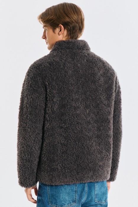 куртка из искусственного меха по цене 6520 руб вид справа