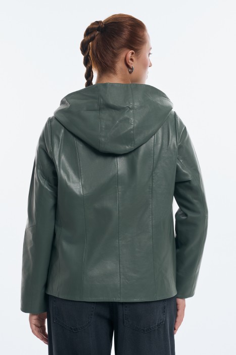 куртка из натуральной кожи с капюшоном по цене 15670 руб вид справа