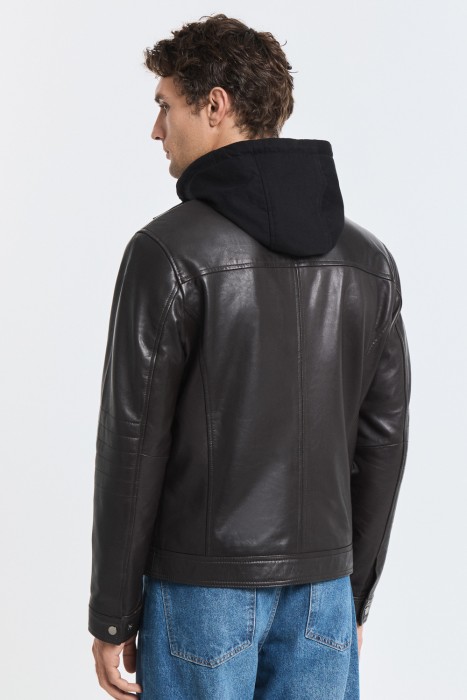 куртка из натуральной кожи с капюшоном по цене 18800 руб вид справа