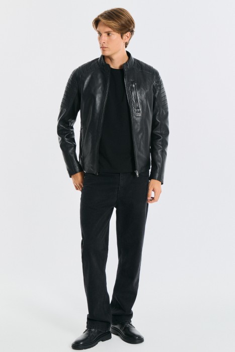 куртка из натуральной кожи с капюшоном от бренда снежная королева вид слева