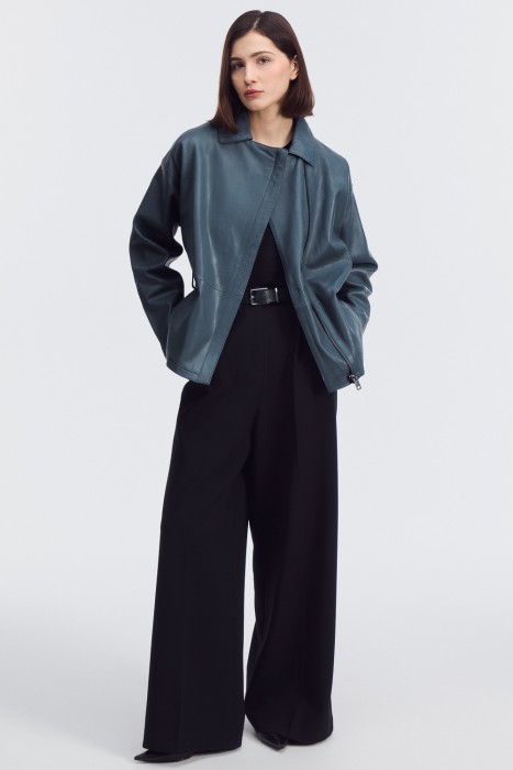 куртка из натуральной кожи от бренда снежная королева вид слева