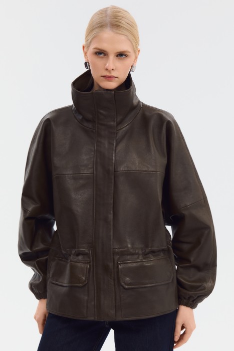 куртка из натуральной кожи от бренда снежная королева вид слева