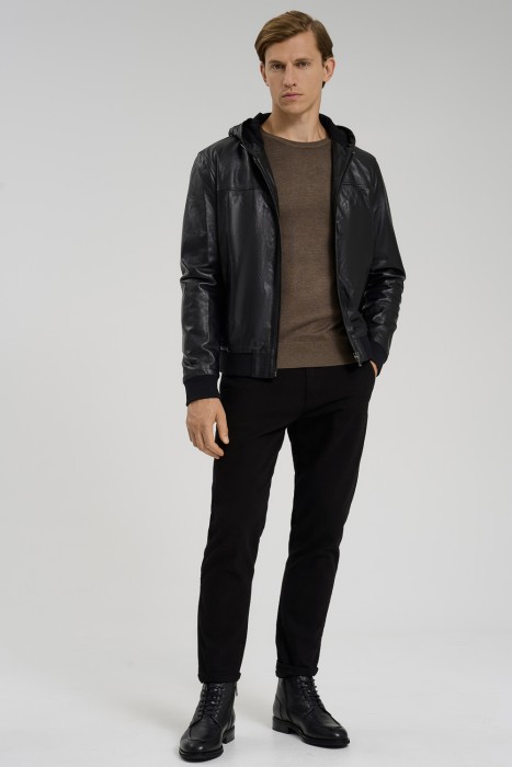 куртка из натуральной кожи от бренда снежная королева вид слева