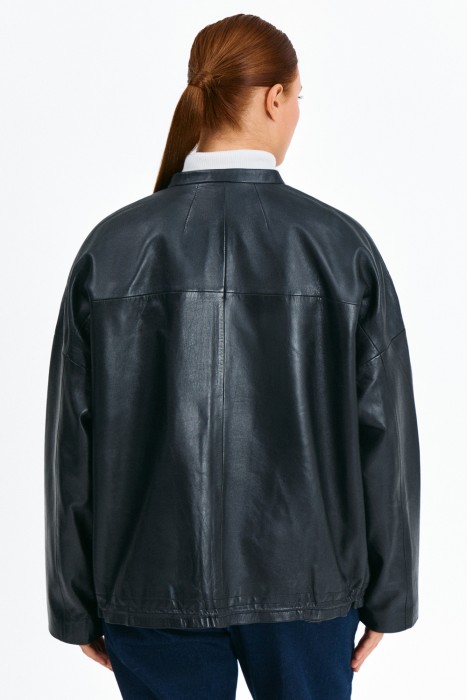 куртка из натуральной кожи по цене 10550 руб вид справа