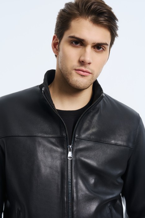 куртка из натуральной кожи из россии вид сбоку