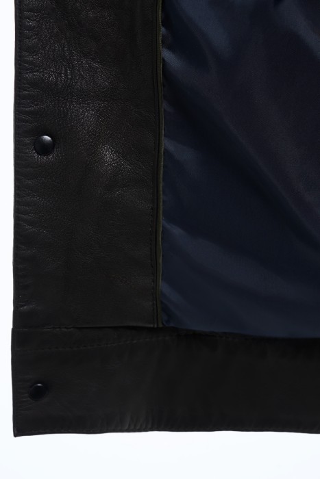 куртка из натуральной кожи от бренда снежная королева вид слева