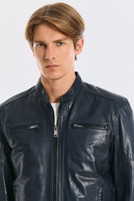 куртка из натуральной кожи по цене 15440 руб вид справа