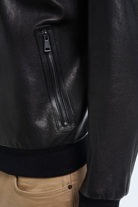 куртка из натуральной кожи из россии вид сбоку