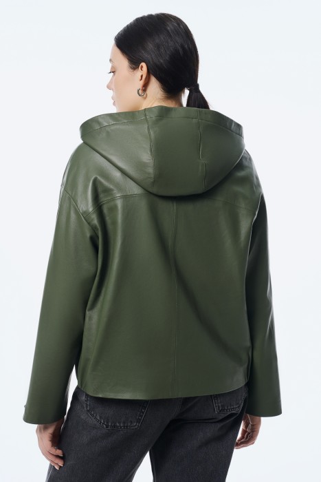 куртка из натуральной кожи по цене 19670 руб вид справа