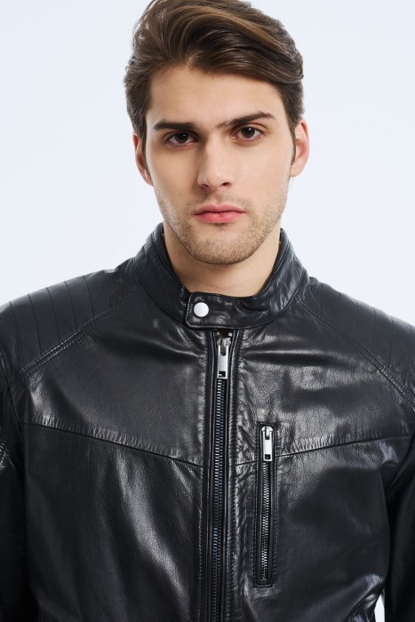 куртка из натуральной кожи из россии вид сбоку