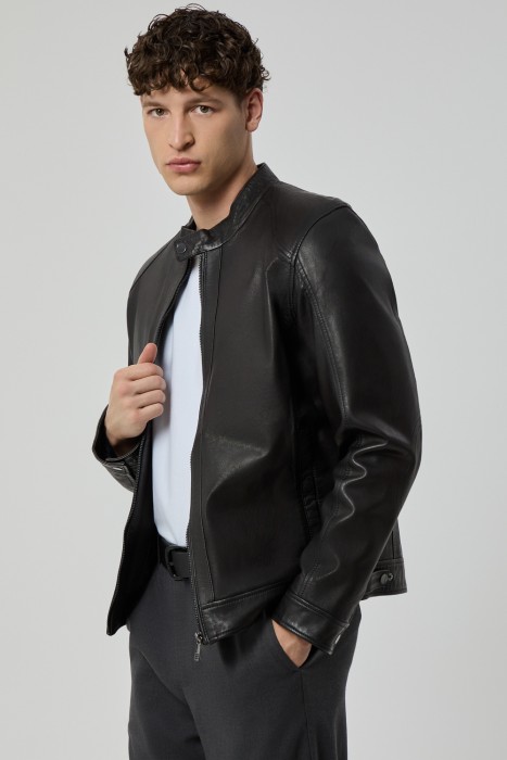 Товар с артикулом 748339003 вид сзади