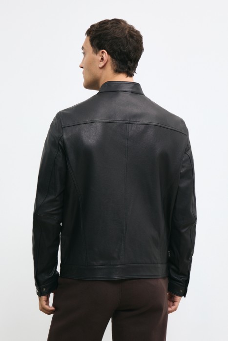 куртка из натуральной кожи по цене 13430 руб вид справа