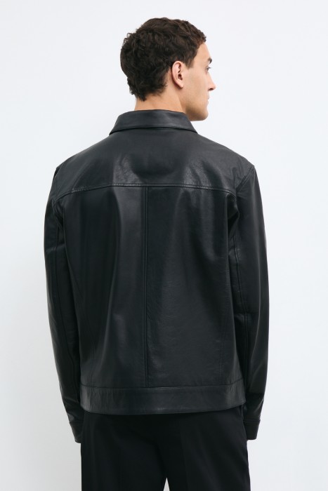 куртка из натуральной кожи по цене 12470 руб вид справа