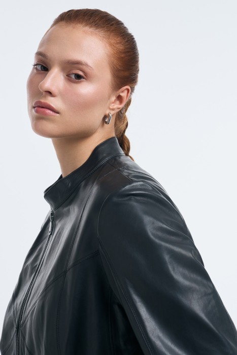 куртка из натуральной кожи из россии вид сбоку