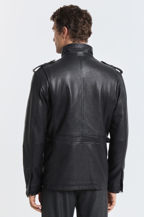 куртка из натуральной кожи по цене 12870 руб вид справа