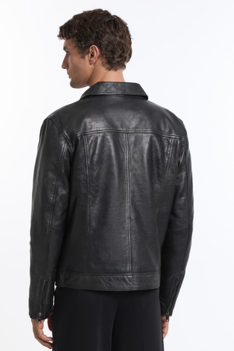 куртка из натуральной кожи по цене 12310 руб вид справа