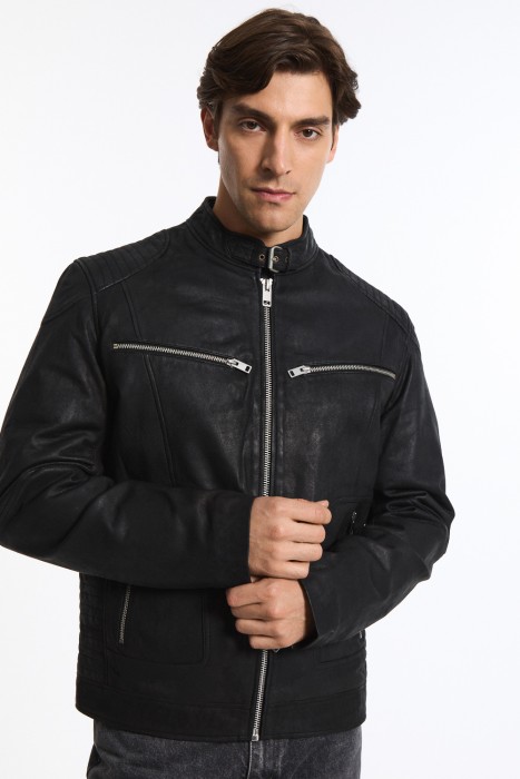 куртка из натуральной кожи от бренда снежная королева вид слева