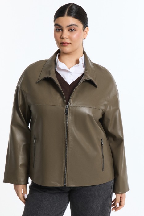 куртка из натуральной кожи от бренда снежная королева вид слева