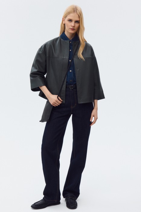 куртка из натуральной кожи по цене 13430 руб вид справа