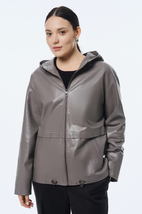 куртка из натуральной кожи от бренда снежная королева вид слева