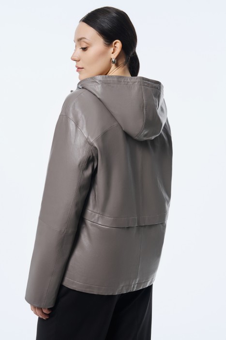 куртка из натуральной кожи по цене 17750 руб вид справа