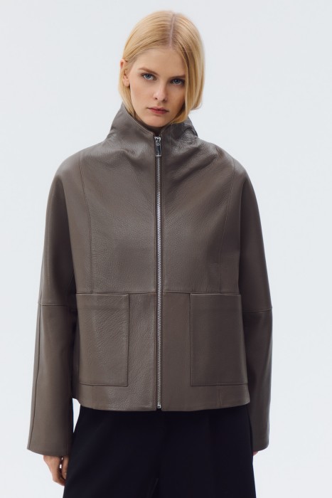 куртка из натуральной кожи от бренда снежная королева вид слева