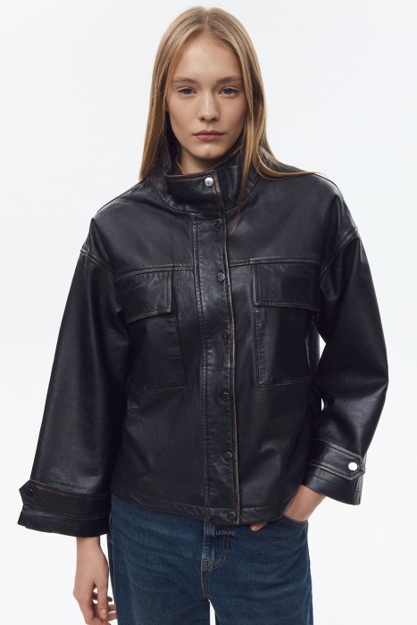 куртка из натуральной кожи от бренда снежная королева вид слева