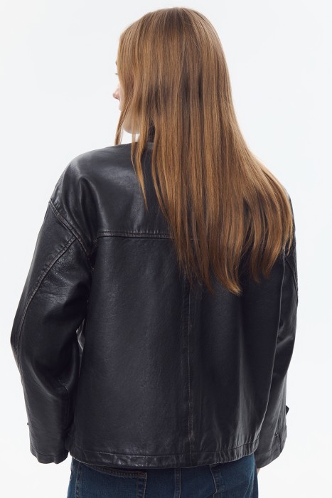 куртка из натуральной кожи по цене 18800 руб вид справа