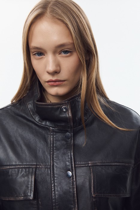 куртка из натуральной кожи из россии вид сбоку