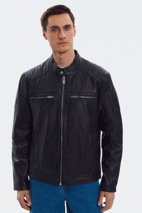 куртка из натуральной кожи от бренда снежная королева вид слева