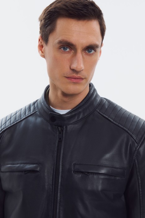 куртка из натуральной кожи от бренда снежная королева вид слева