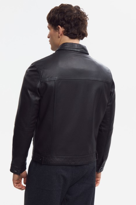 куртка из натуральной кожи по цене 14770 руб вид справа