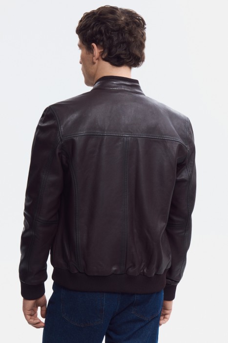 куртка из натуральной кожи по цене 14770 руб вид справа